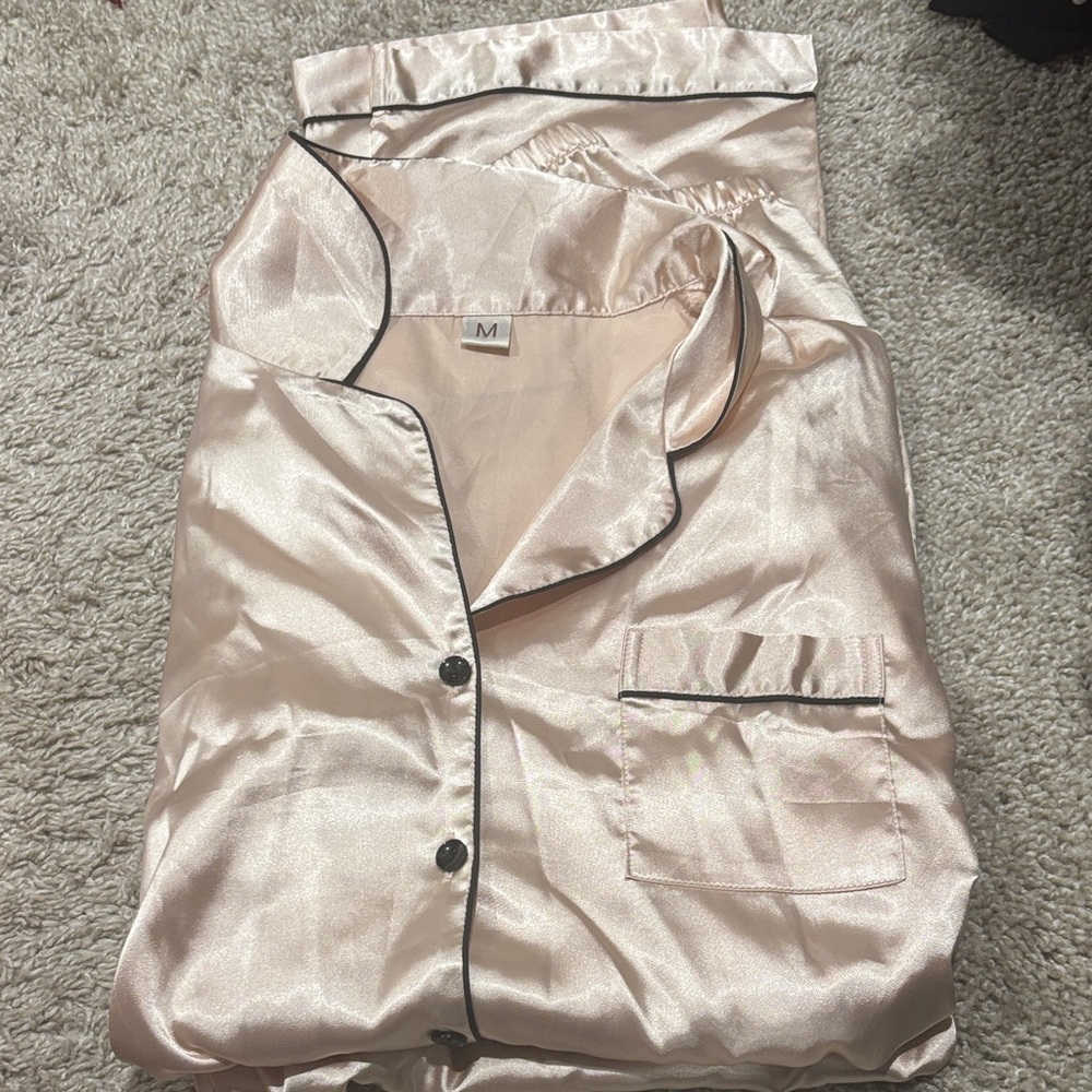 Size Medium Satin Long Sleeved Pants Pajama Set